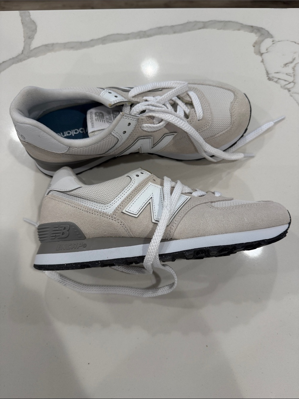 New Balance Women’s Beige & White Classic Runner Sneakers size 8.5 never worn